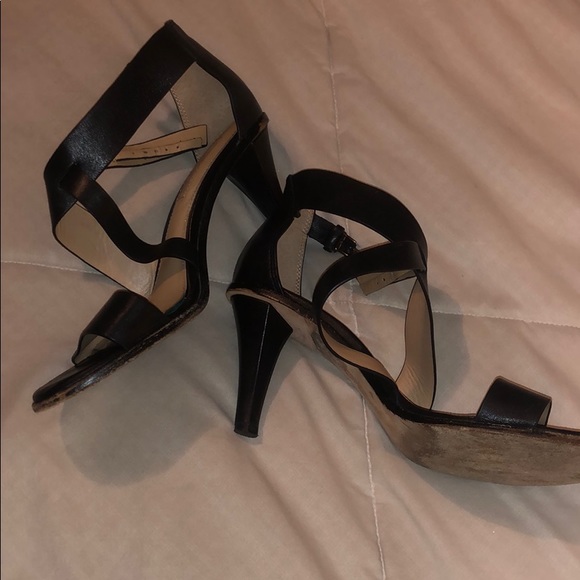 heels - Picture 2 of 3